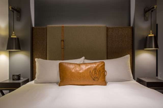 The George, By Valencia Hotel Collection Колледж-Стейшн Номер фото