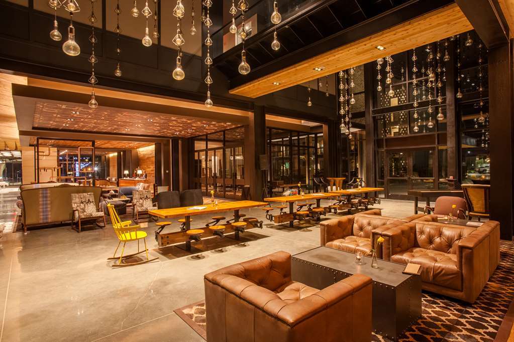 The George, By Valencia Hotel Collection Колледж-Стейшн Интерьер фото